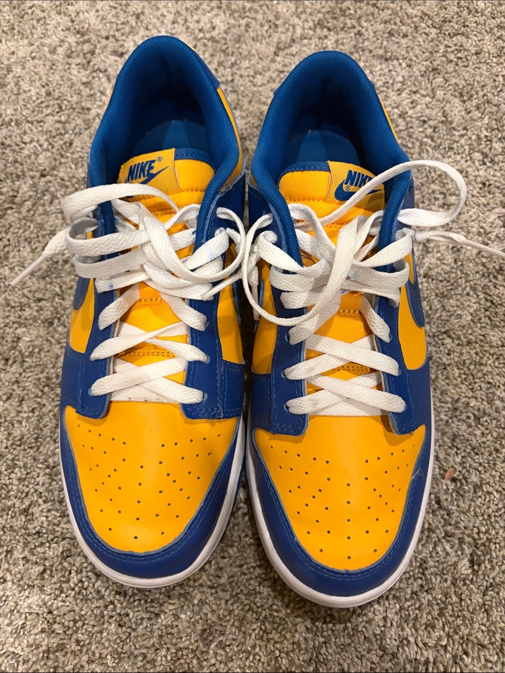 Nike Kids Low-Top Sneakers in Royal Blue and Bright Yellow